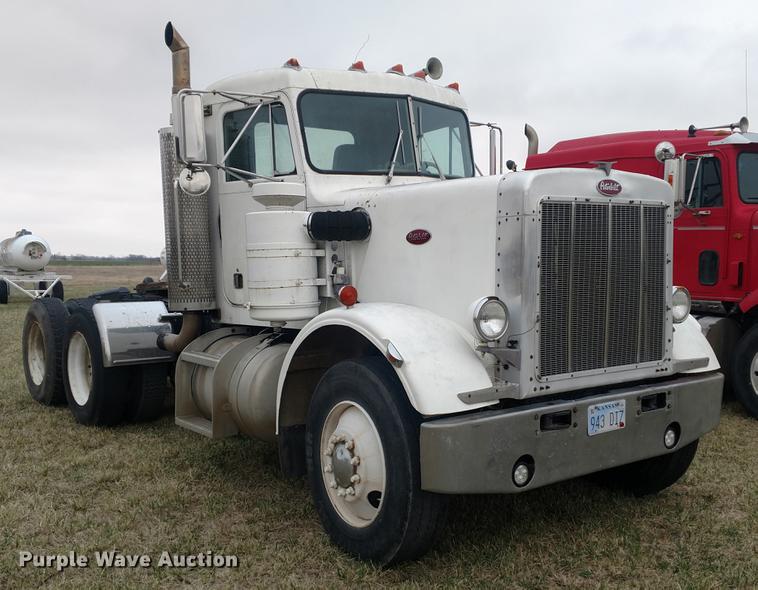 image for item DC0953 1977 Peterbilt 359 S13 semi truck