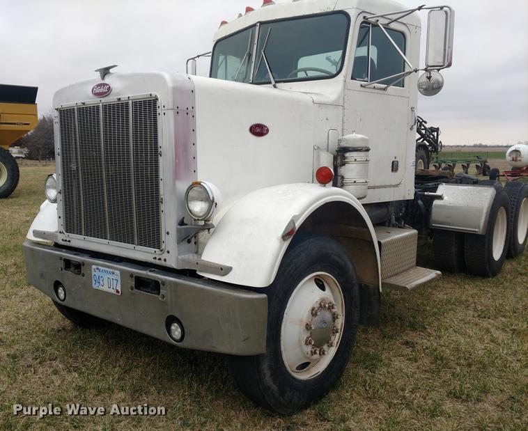 image for item DC0953 1977 Peterbilt 359 S13 semi truck