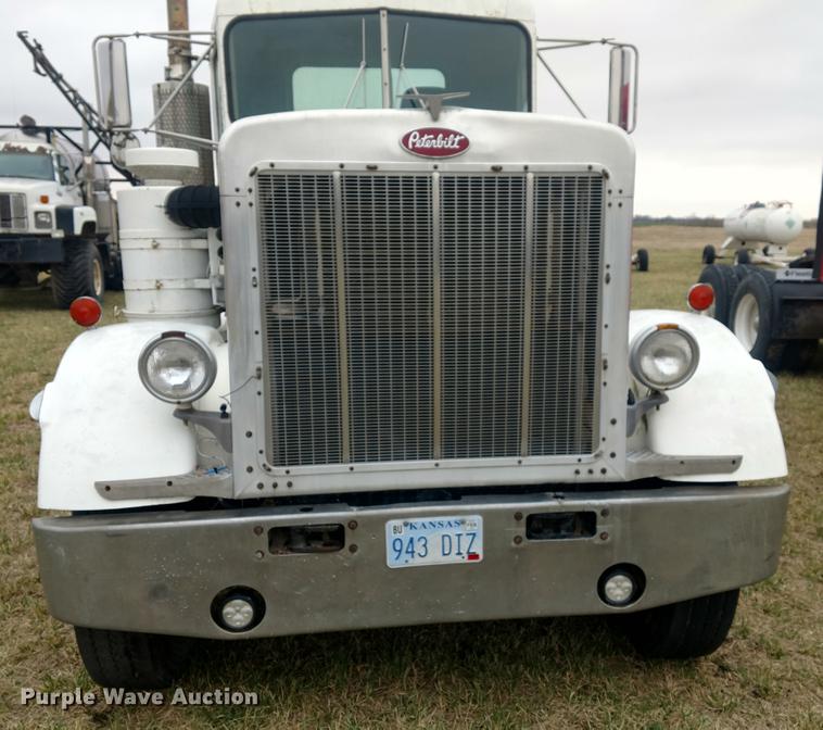 image for item DC0953 1977 Peterbilt 359 S13 semi truck
