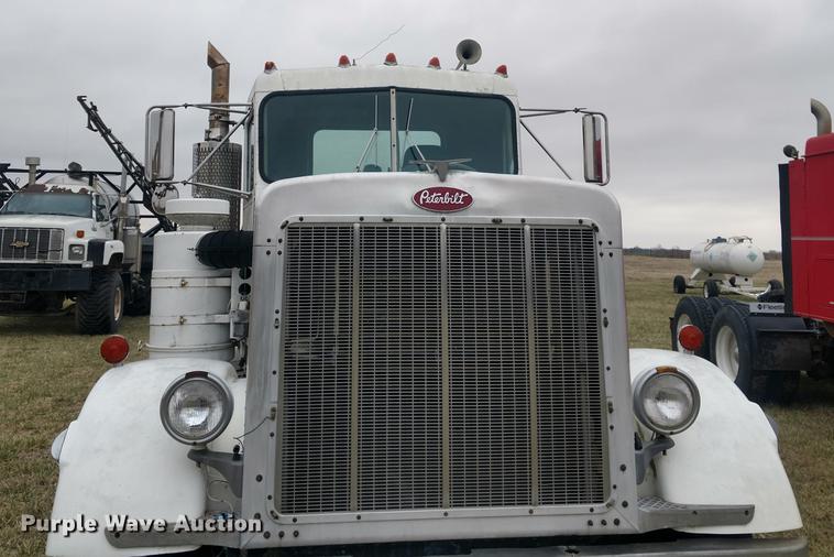 image for item DC0953 1977 Peterbilt 359 S13 semi truck