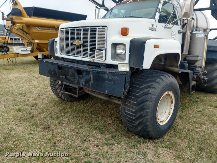 image for item DC0954 1994 Chevrolet Kodiak applicator truck