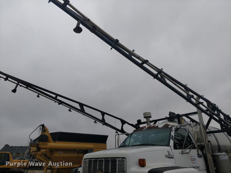 image for item DC0954 1994 Chevrolet Kodiak applicator truck