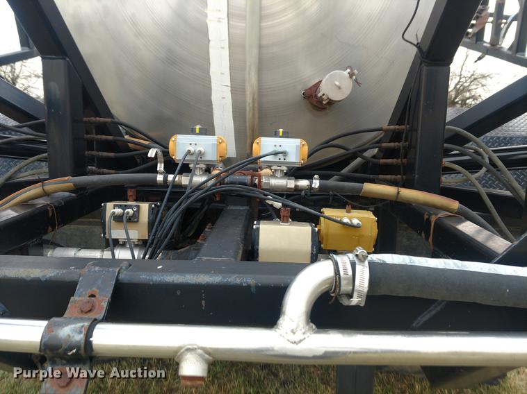 image for item DC0954 1994 Chevrolet Kodiak applicator truck