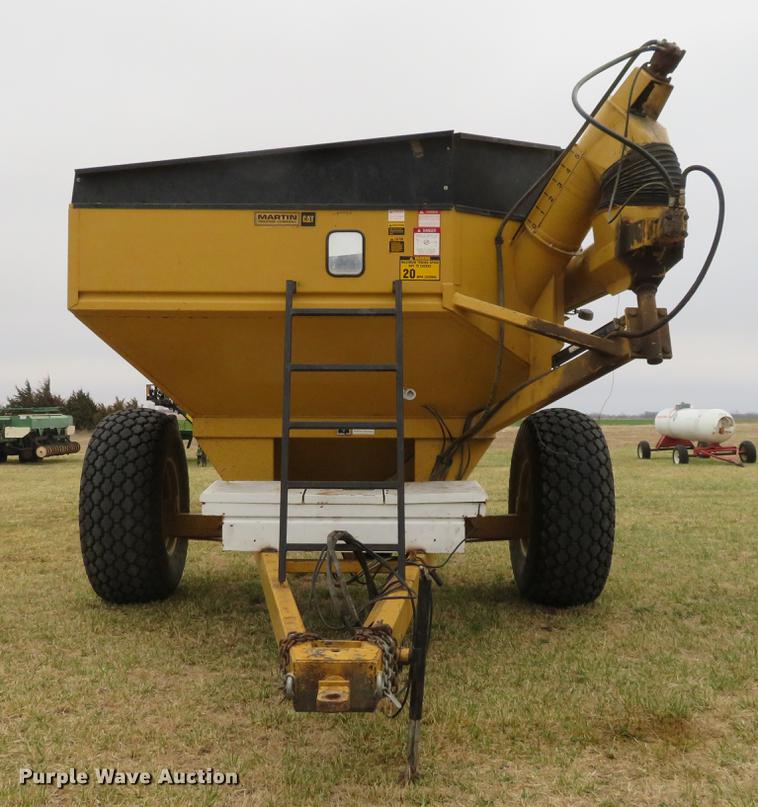 image for item DC0955 UFT 625-H grain cart