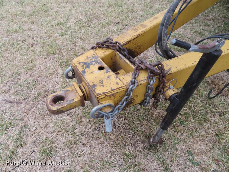 image for item DC0955 UFT 625-H grain cart