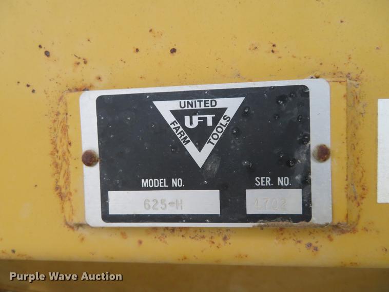 image for item DC0955 UFT 625-H grain cart