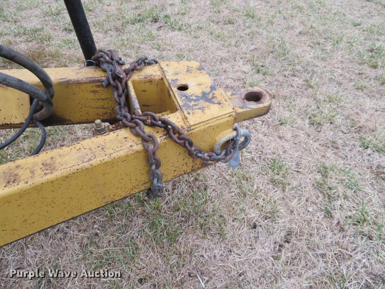 image for item DC0955 UFT 625-H grain cart