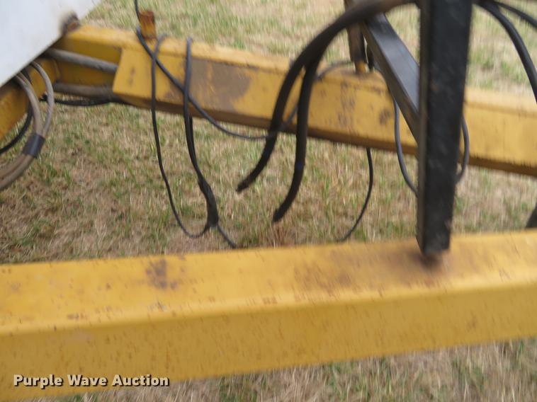 image for item DC0955 UFT 625-H grain cart