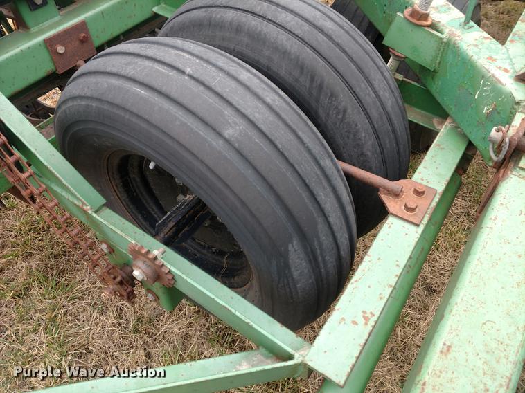image for item DC0957 Great Plains 450882-DDS-F grain drill