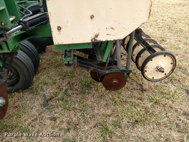 image for item DC0957 Great Plains 450882-DDS-F grain drill