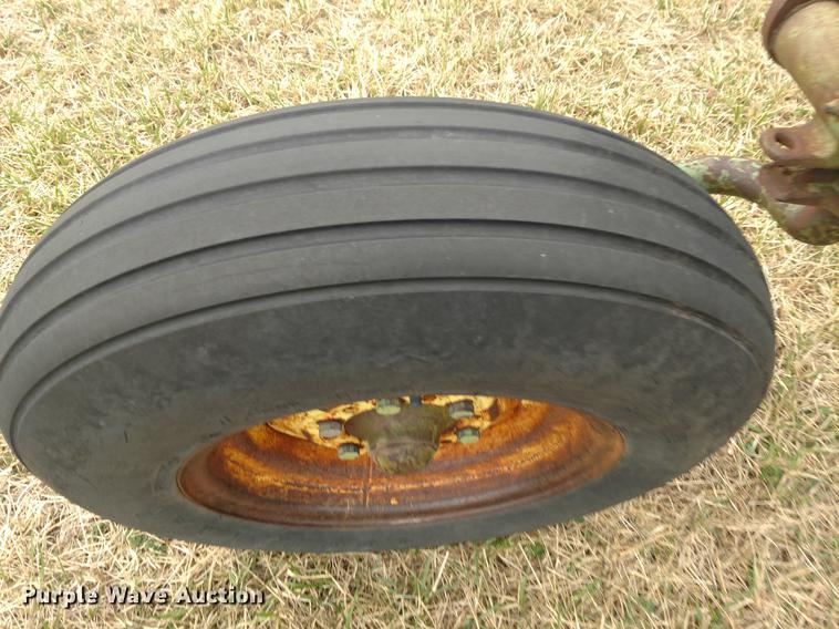 image for item DC0960 John Deere A3100 six bottom plow