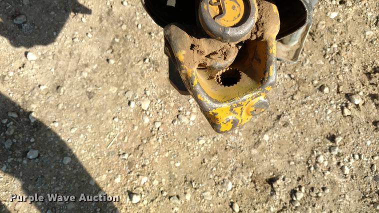 image for item DC0963 HayBuster Big Bite H1000 tub grinder