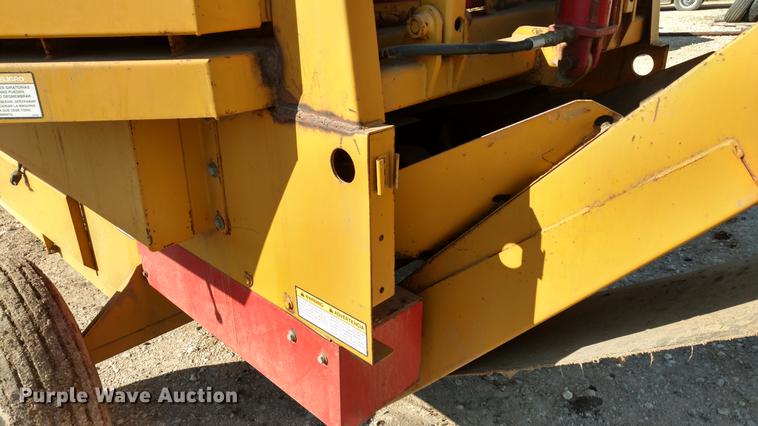 image for item DC0963 HayBuster Big Bite H1000 tub grinder