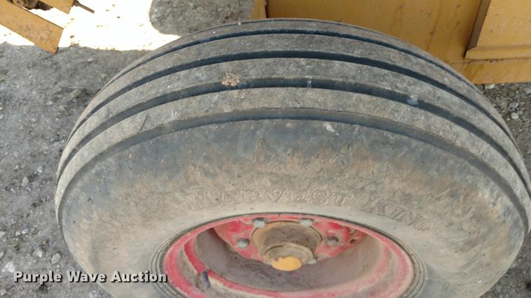 image for item DC0963 HayBuster Big Bite H1000 tub grinder