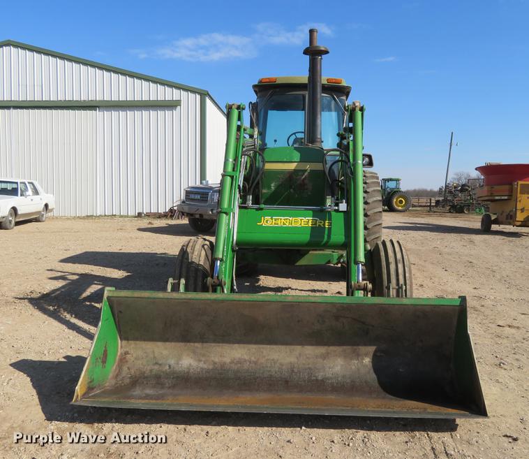 image for item DC0965 1974 John Deere 4430 tractor