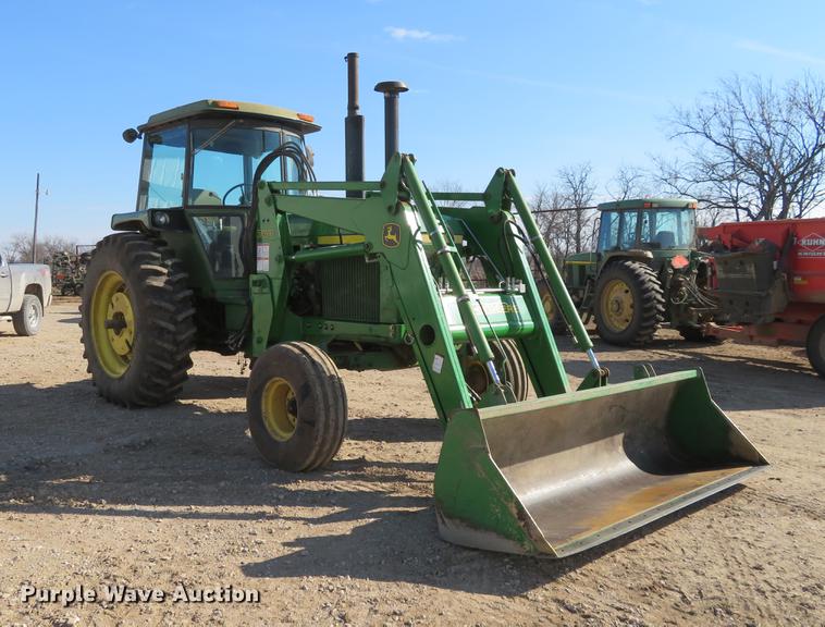 image for item DC0965 1974 John Deere 4430 tractor