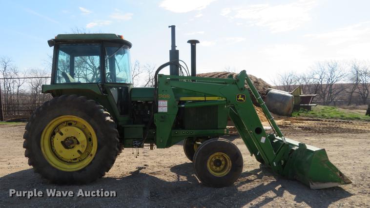 image for item DC0965 1974 John Deere 4430 tractor