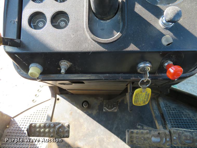 image for item DC0965 1974 John Deere 4430 tractor