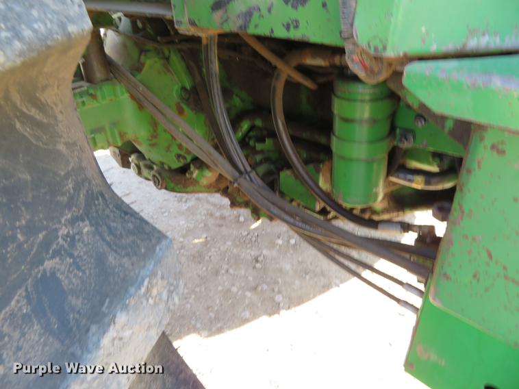 image for item DC0965 1974 John Deere 4430 tractor