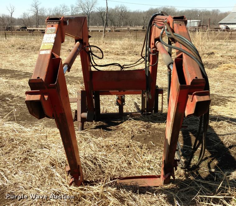 image for item DC0967 International 2350 Mount-O-Matic loader