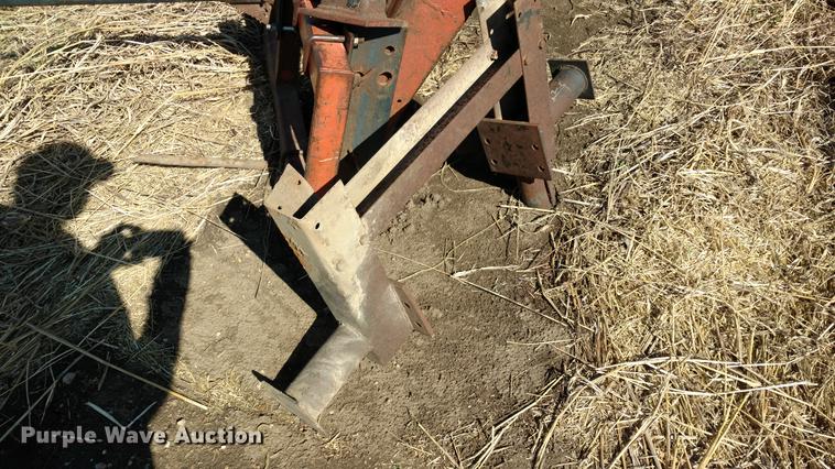 image for item DC0967 International 2350 Mount-O-Matic loader