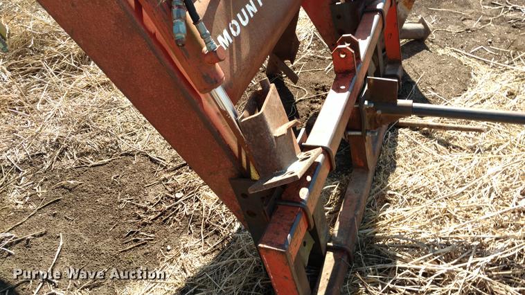 image for item DC0967 International 2350 Mount-O-Matic loader