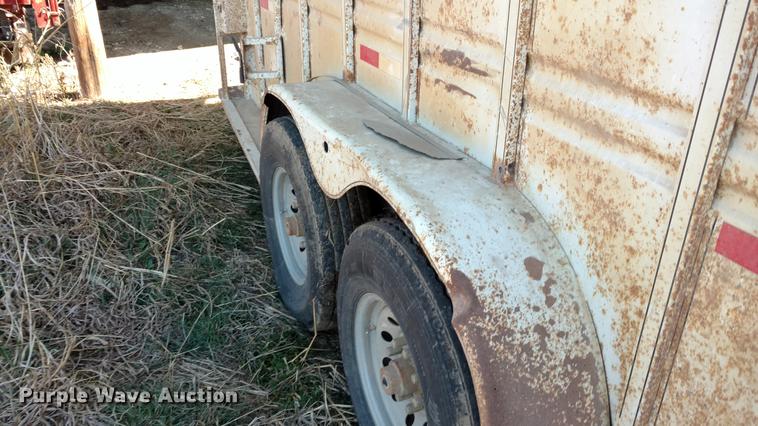 image for item DC0969 1998 Titan livestock trailer