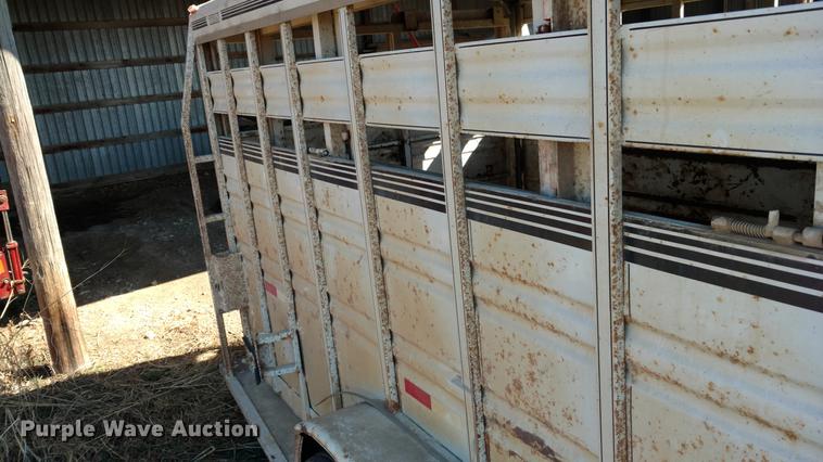 image for item DC0969 1998 Titan livestock trailer