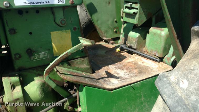 image for item DC0975 1965 John Deere 4020 tractor