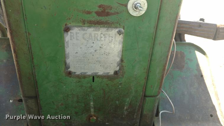 image for item DC0975 1965 John Deere 4020 tractor