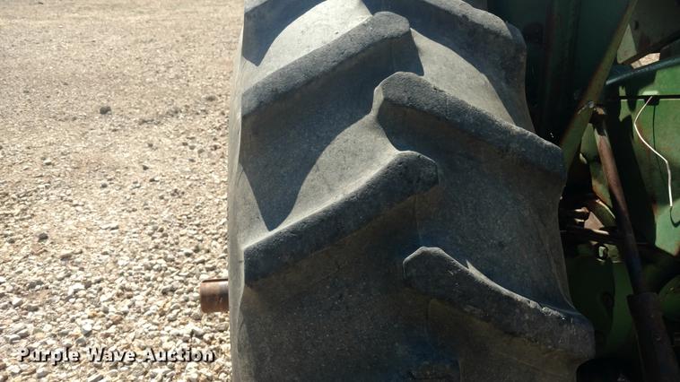 image for item DC0975 1965 John Deere 4020 tractor