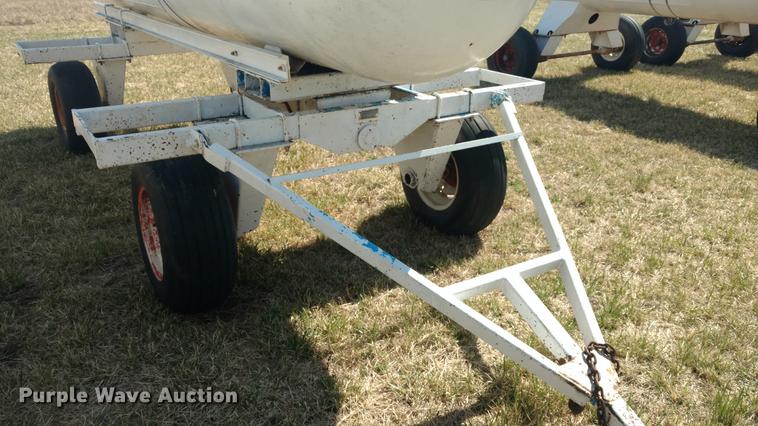 image for item DC0976 (2) anhydrous ammonia tanks