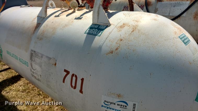 image for item DC0977 (3) anhydrous ammonia tanks