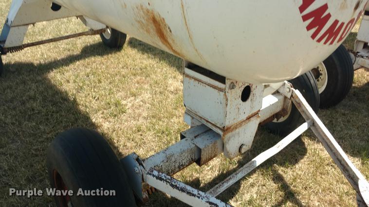 image for item DC0977 (3) anhydrous ammonia tanks