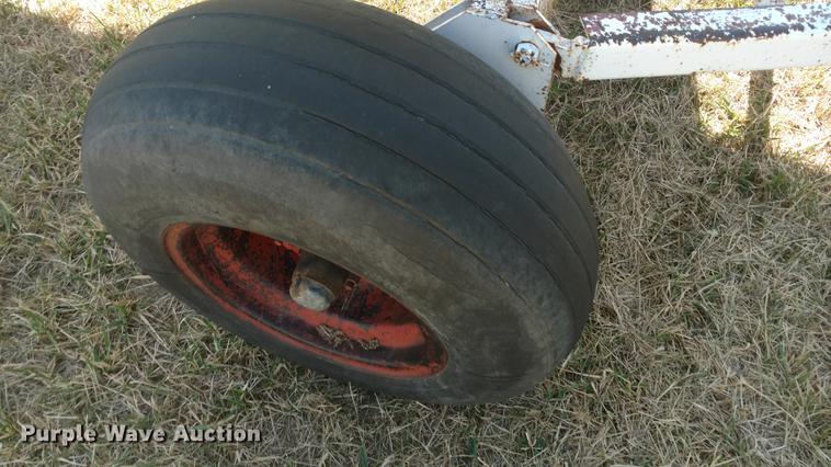 image for item DC0977 (3) anhydrous ammonia tanks