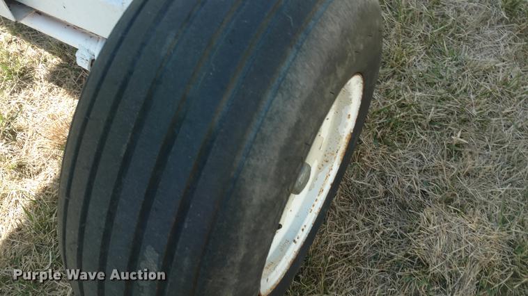 image for item DC0977 (3) anhydrous ammonia tanks