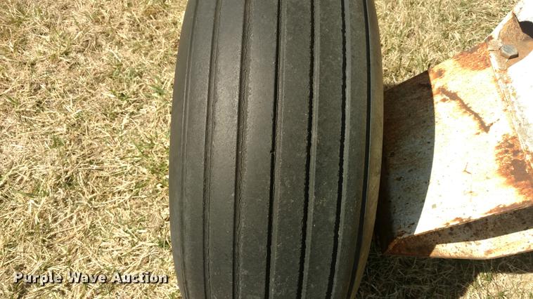 image for item DC0977 (3) anhydrous ammonia tanks