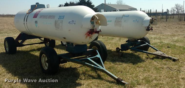 image for item DC0979 (2) anhydrous ammonia tanks
