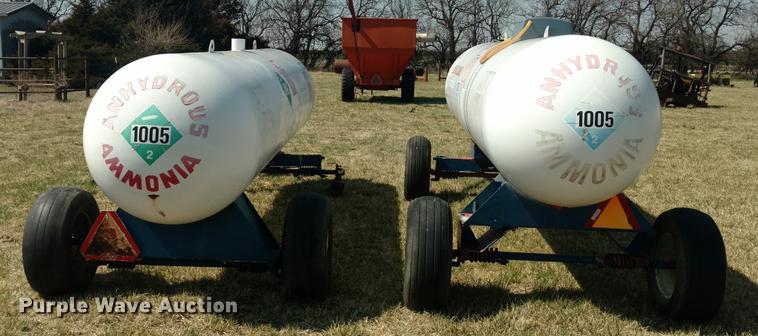 image for item DC0979 (2) anhydrous ammonia tanks