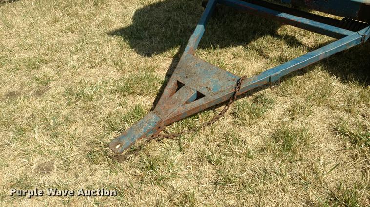 image for item DC0979 (2) anhydrous ammonia tanks