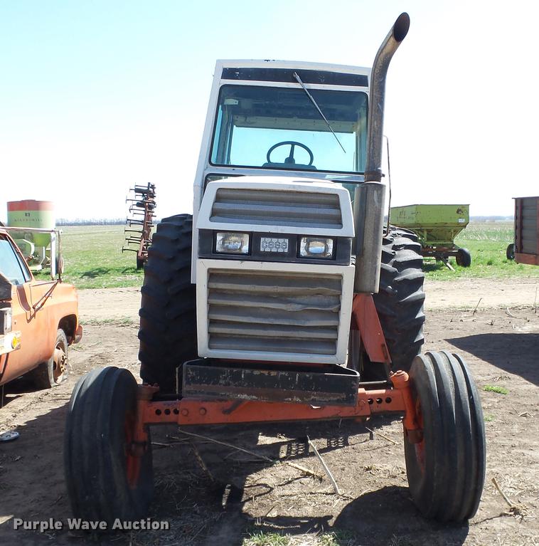 image for item DC3130 Case 2290 tractor