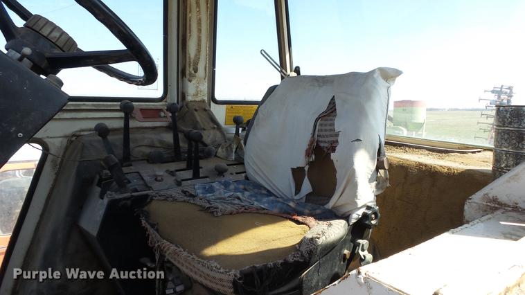 image for item DC3130 Case 2290 tractor