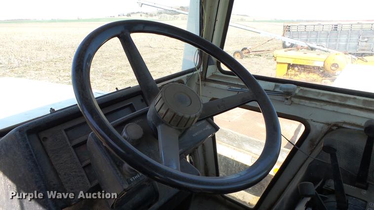 image for item DC3130 Case 2290 tractor