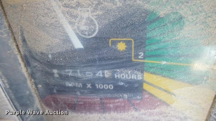 image for item DC3130 Case 2290 tractor