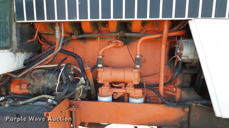 image for item DC3130 Case 2290 tractor