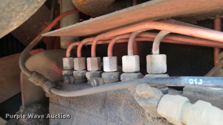 image for item DC3130 Case 2290 tractor