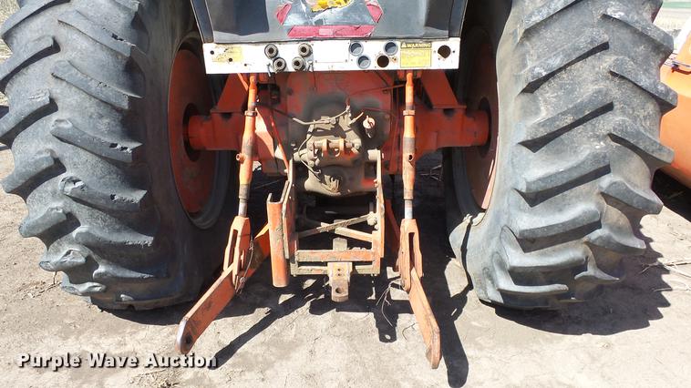 image for item DC3130 Case 2290 tractor