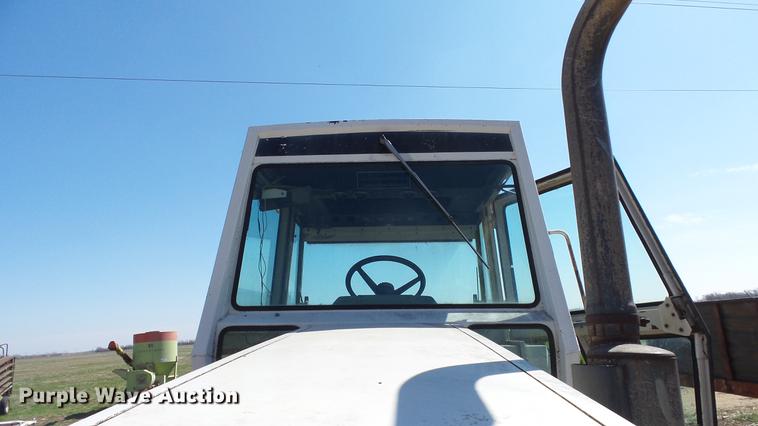 image for item DC3130 Case 2290 tractor