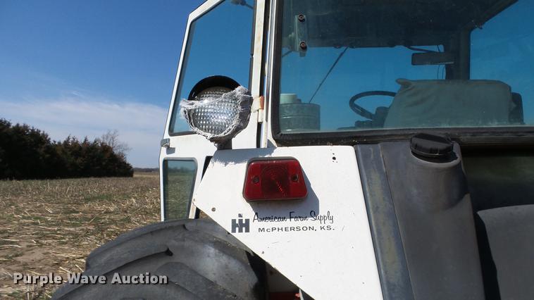 image for item DC3130 Case 2290 tractor