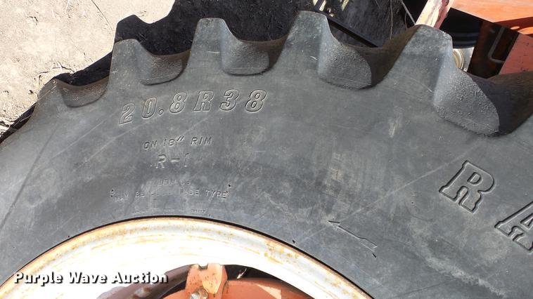 image for item DC3130 Case 2290 tractor